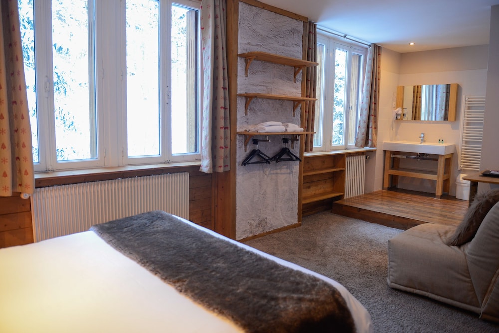Double or Twin Room photo 3