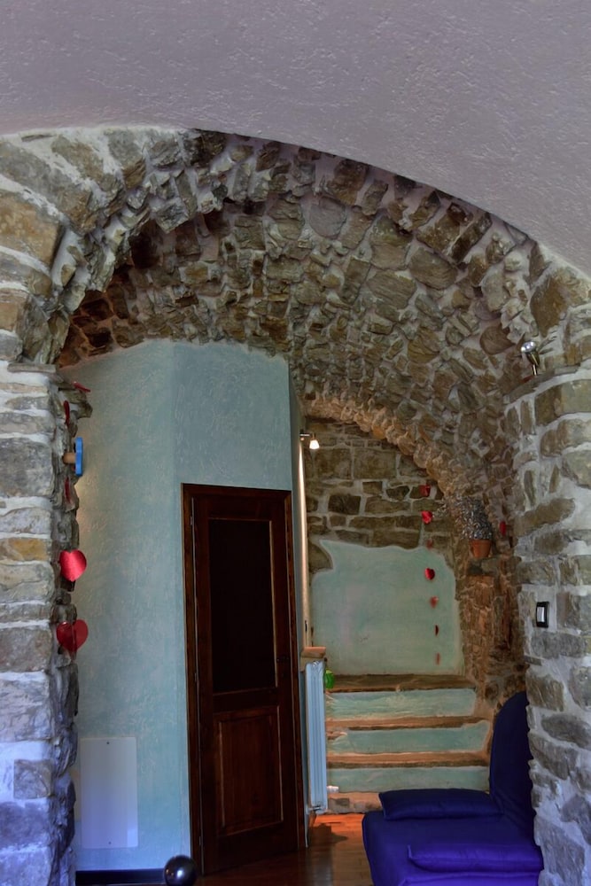 Basic Triple Room, 1 Bedroom, Private Bathroom, Mountainside photo 1