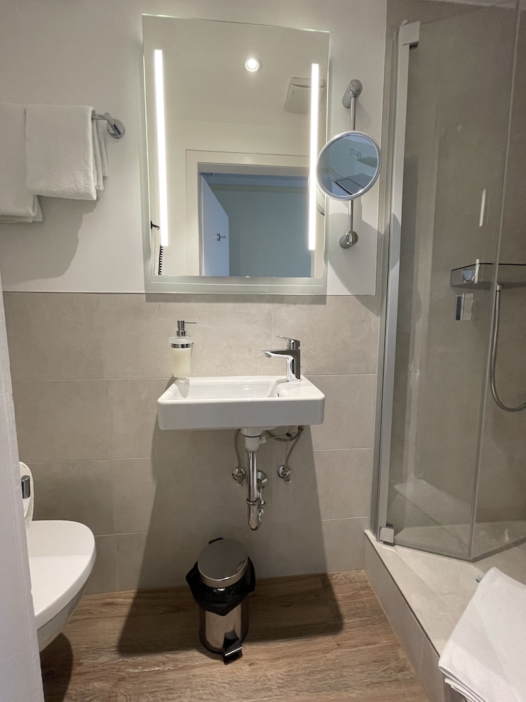 Standard Single Room photo 3