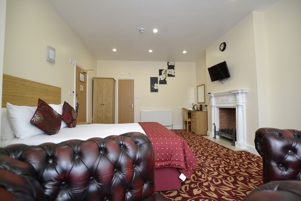 Standard Room, 1 Double Bed, Non Smoking - Photo 4