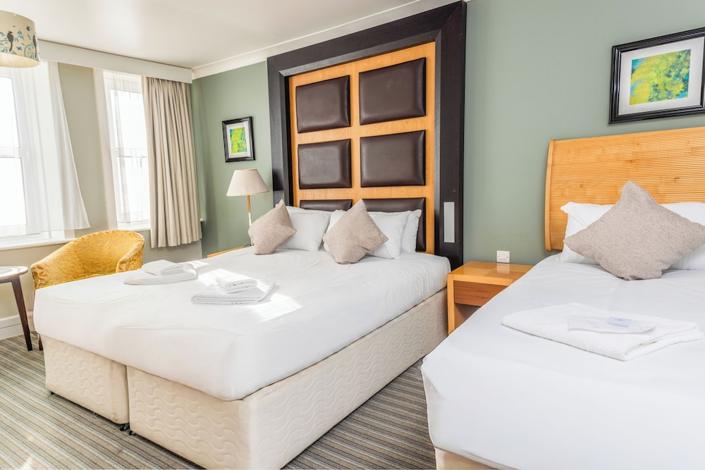 Double and Single room photo 2