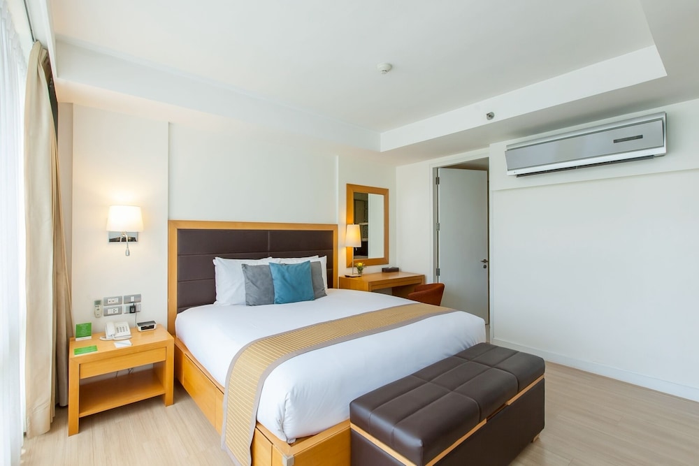 Two Bedroom Executive photo 3