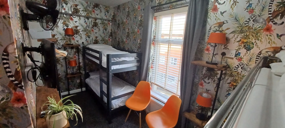 Twin Room, Ensuite - Photo 8