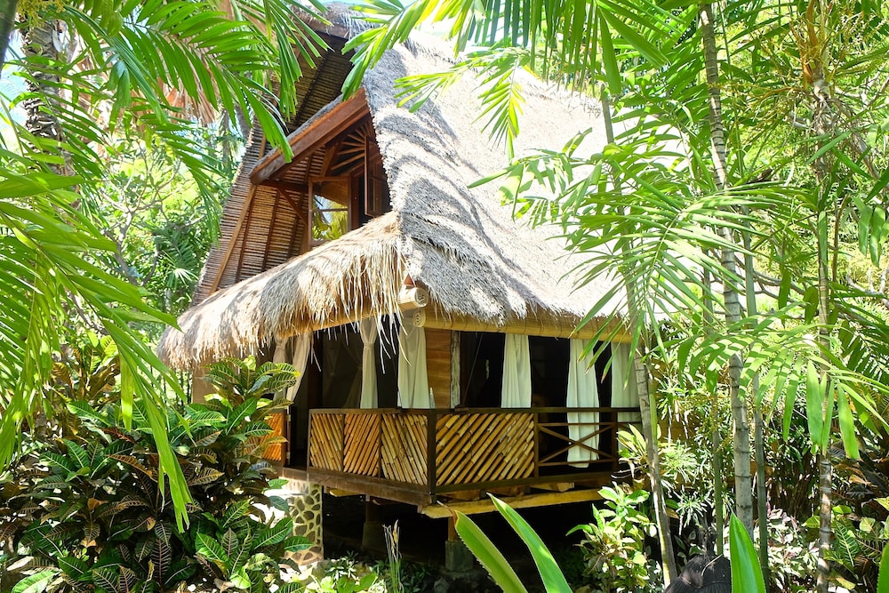 Two Bedroom Villa (with Fan & shared bathroom) photo 3