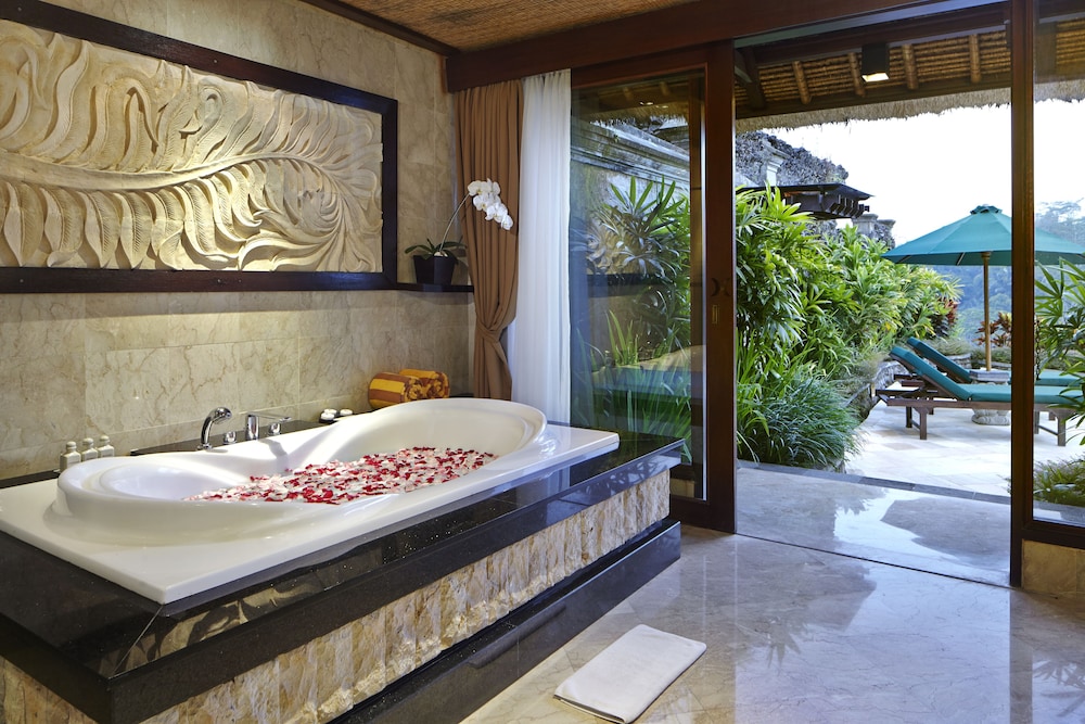 Royal Villa, Private Pool thumbnail 6
