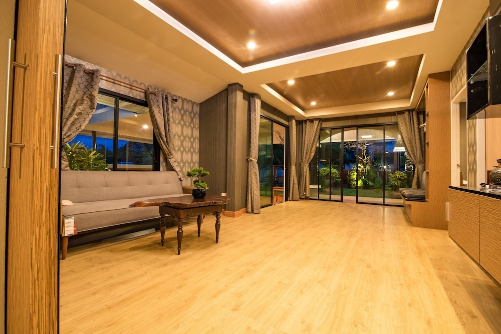 3 Bedrooms Villa photo 2
