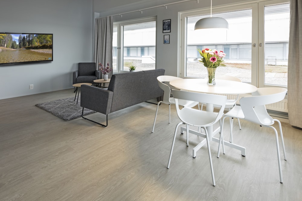 Apartment, 2 Bedrooms - Photo 4