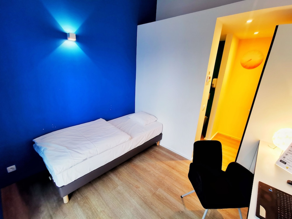 Economy Single Room, Non Smoking, Kitchenette photo 3