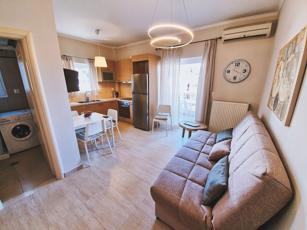 Deluxe Apartment, Balcony, City View photo 1