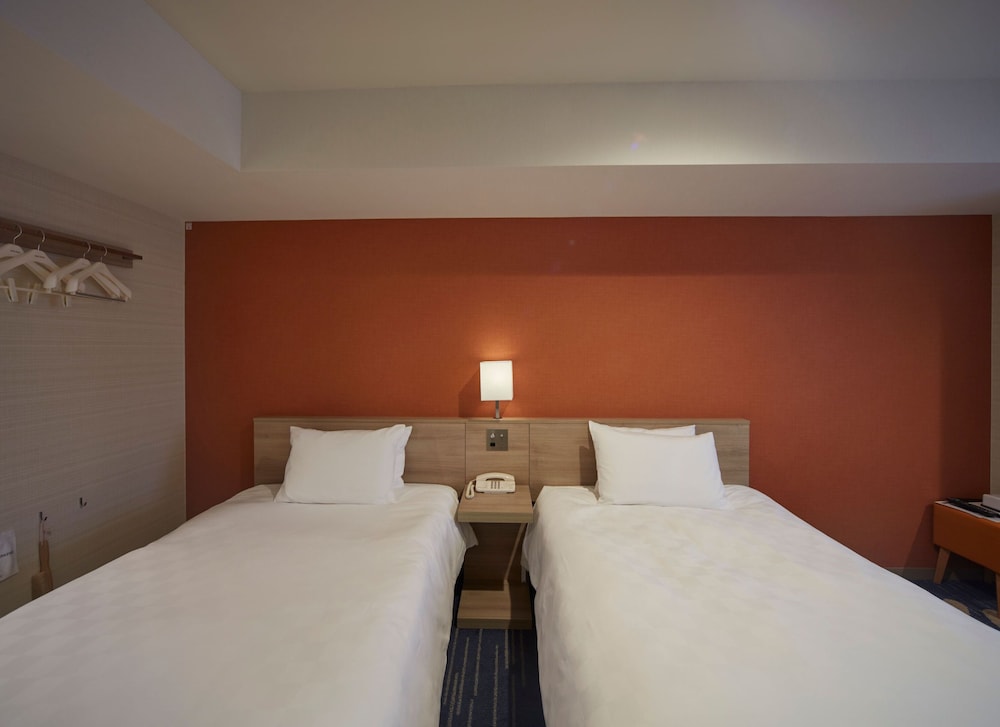 Standard Twin Room, Non Smoking (10th-24th) - Photo 4