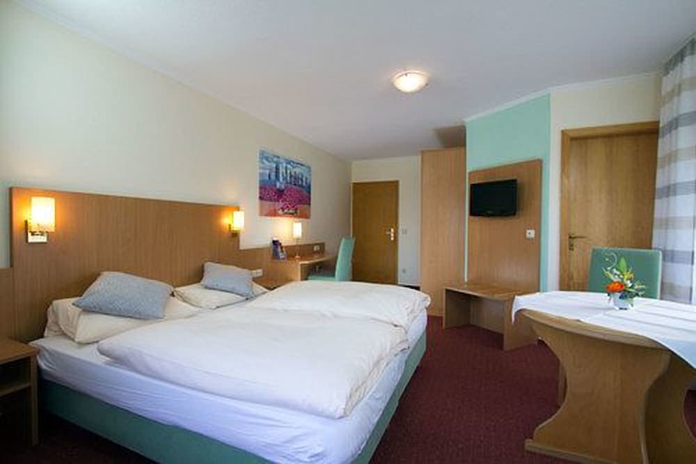 Business Double Room, Balcony photo 3
