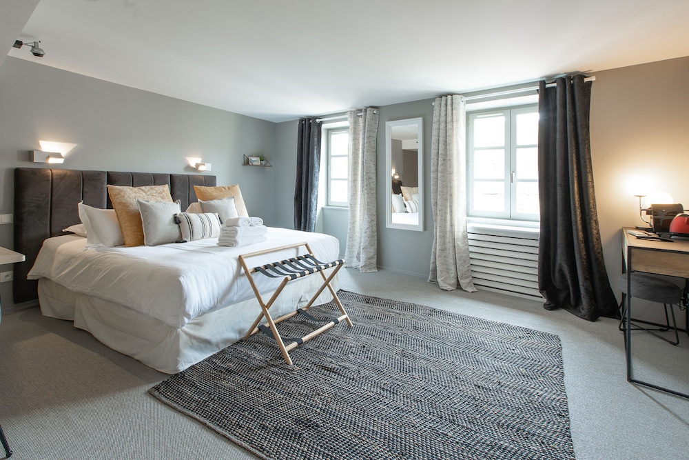 Superior Double Room, Ensuite (Sahara)