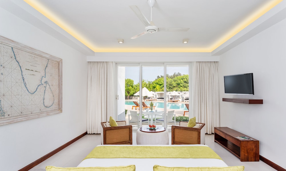 Pool Chalet