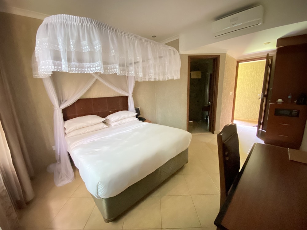 Standard Double Room, 1 Queen Bed