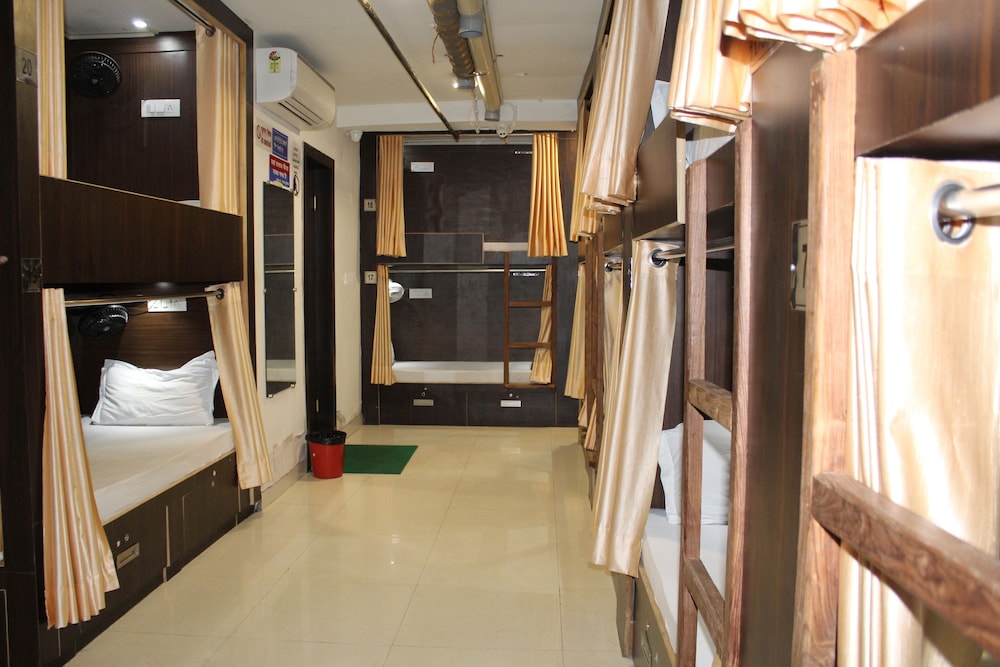 Economy Shared Dormitory, City View photo 2