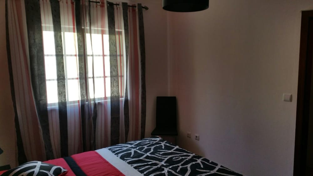 House, 3 Bedrooms, Terrace photo 2