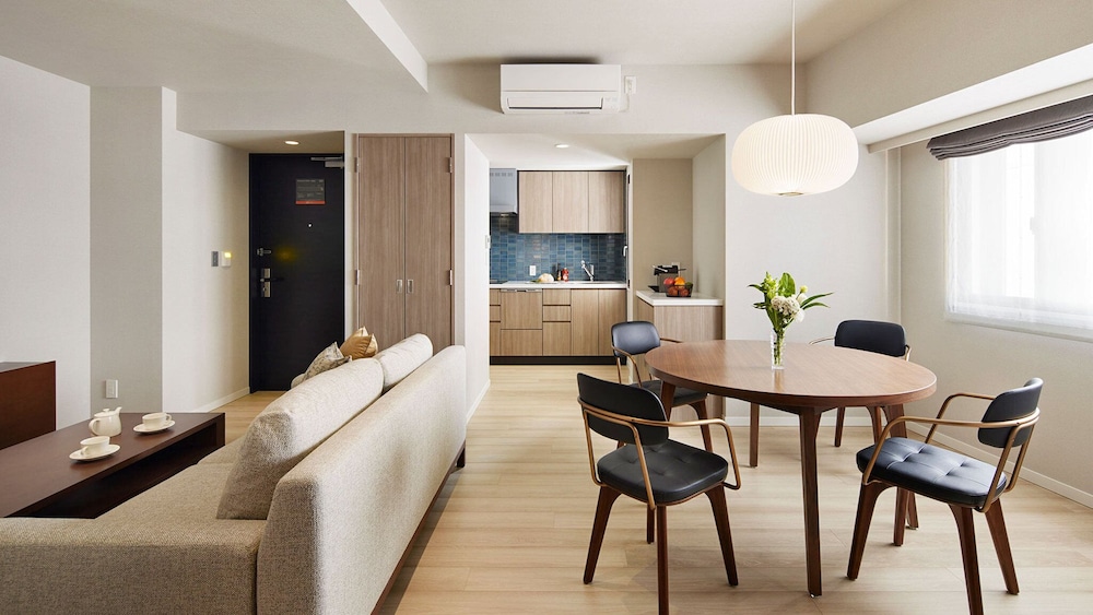 Suite, 1 Bedroom, Corner