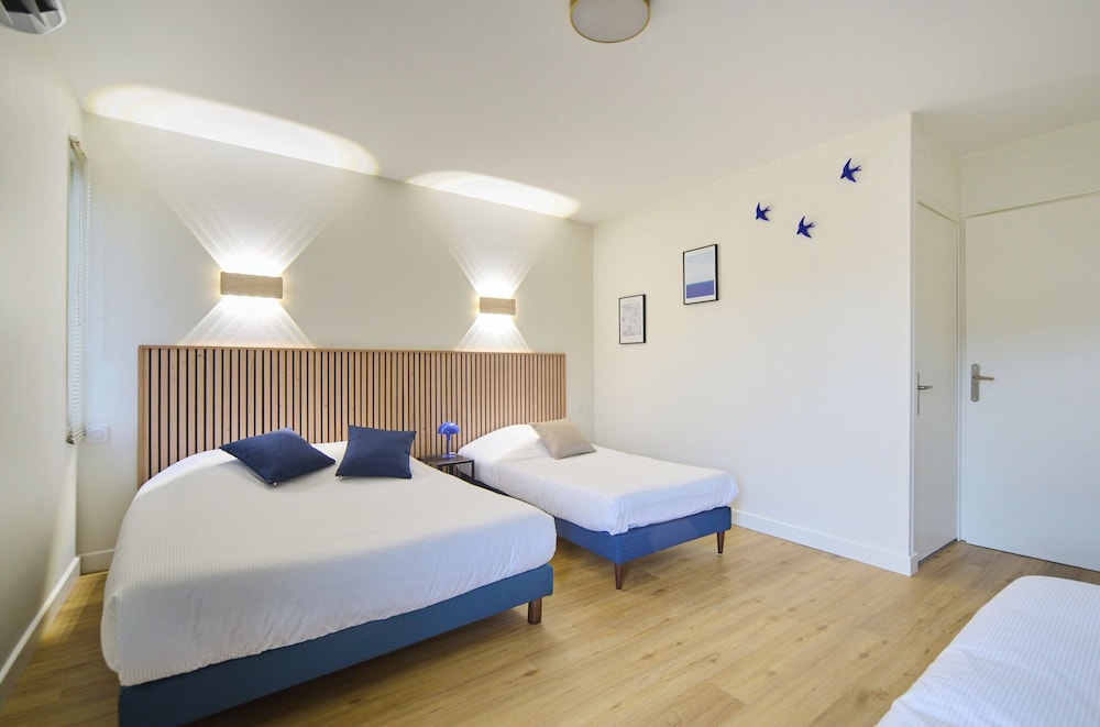 Classic Quadruple Room, Garden View