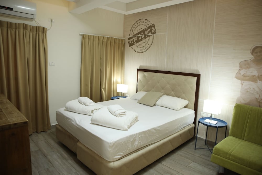 Deluxe Suite (2nd Floor) photo 1