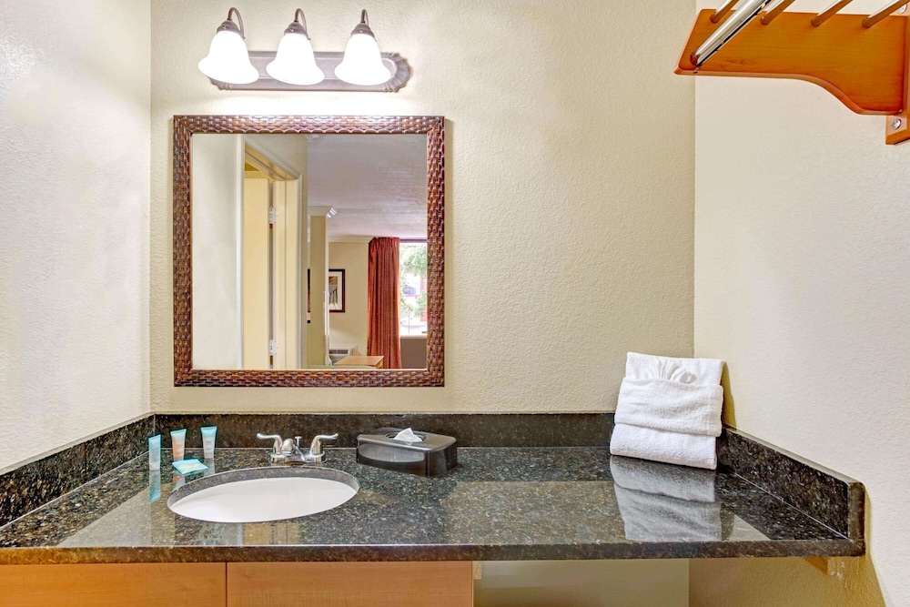 Room, Accessible, Non Smoking photo 3