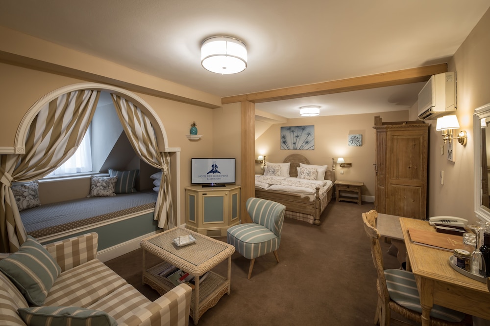 Quadruple Room - Photo 2