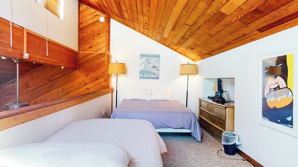 Condo, Multiple Beds, Fireplace, Mountain View (Mammoth Hygge) photo 3