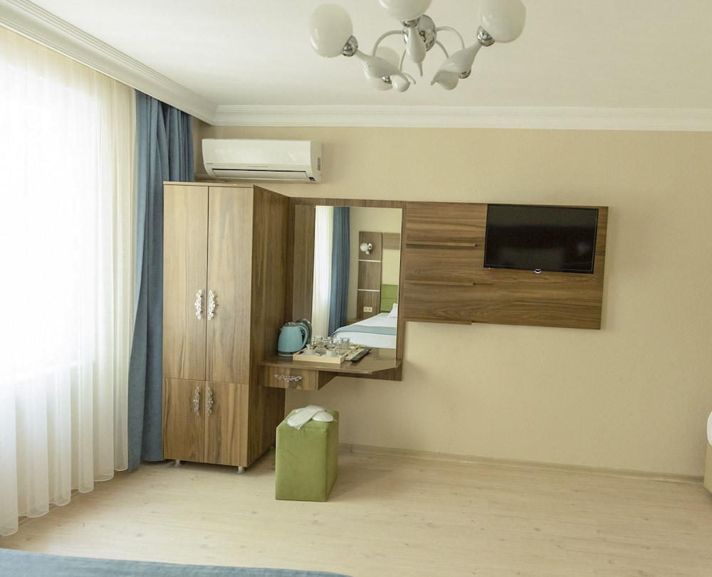 Classic Triple Room photo 3