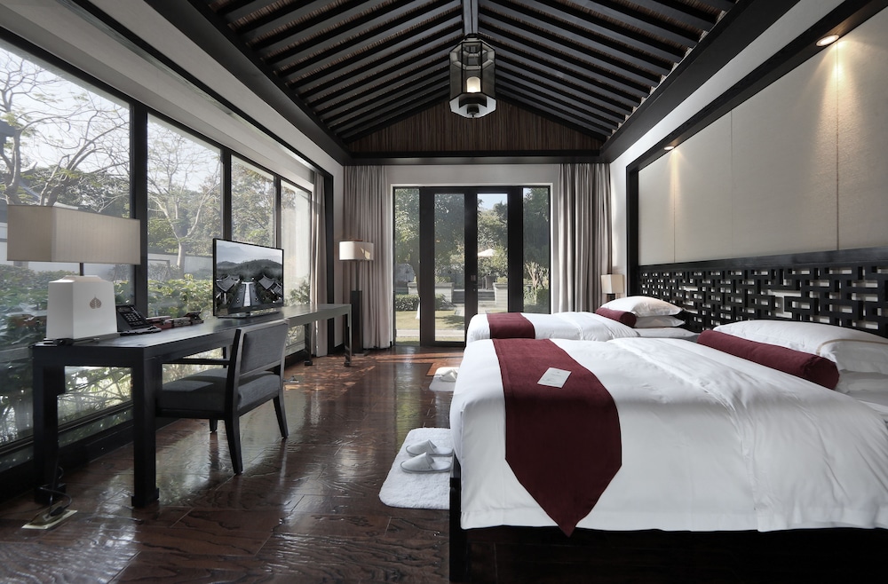 Deluxe House, 2 Bedrooms, 2 Bathrooms photo 3