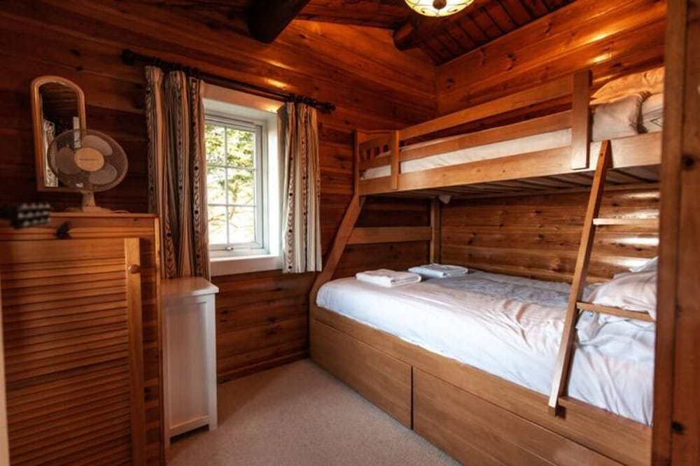 Basic Cabin photo 1