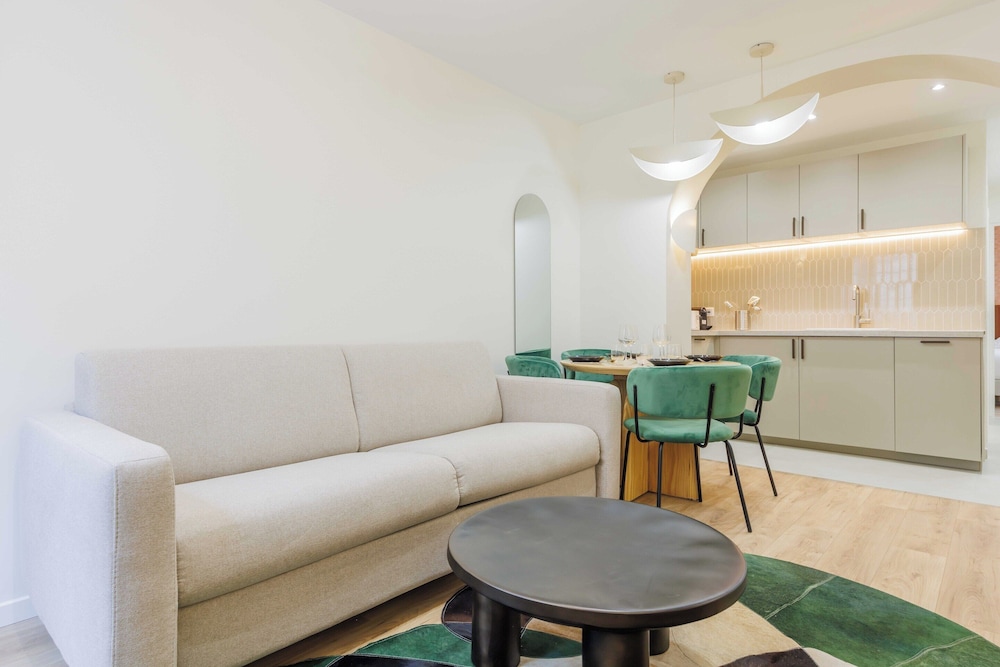 Apartment photo 1