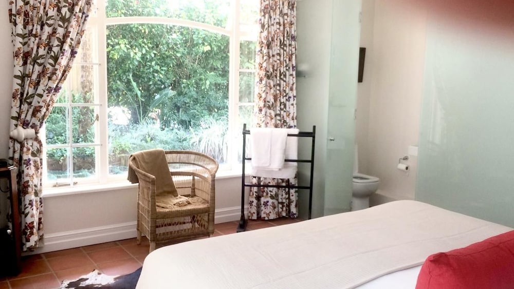 Livingstone Room photo 3