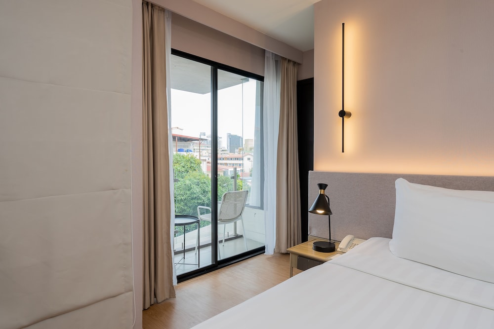 room photo