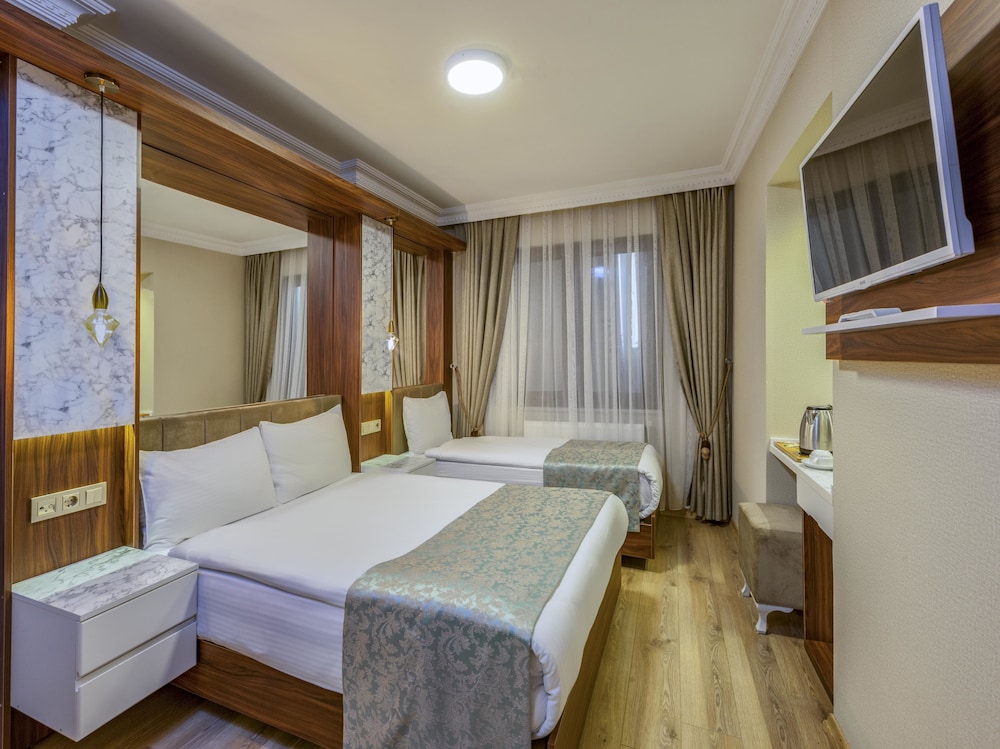 Standard Triple Room photo 3
