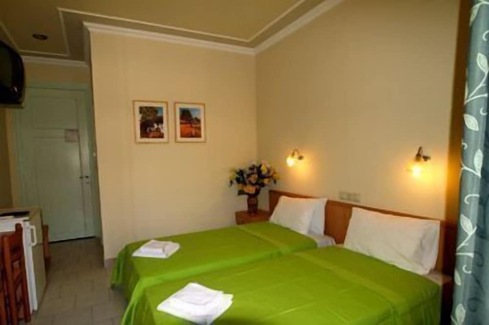 Double or Twin Room photo 2