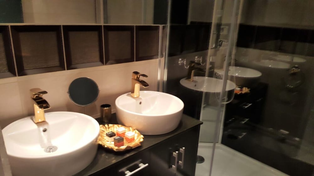 Suite, 2 Bedrooms, Pool View (6 persons) photo 2