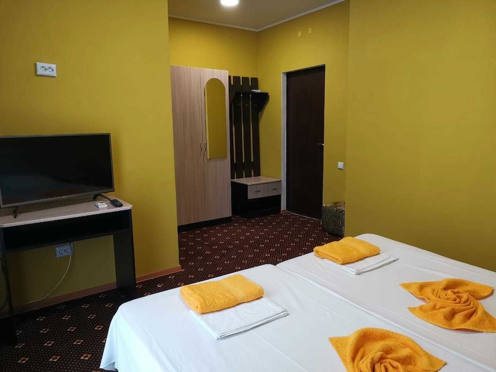 Standard Double Or Twin Room photo 3