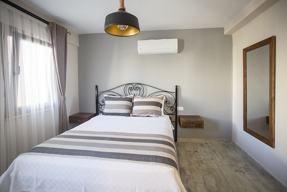 Standard Double Room photo 3