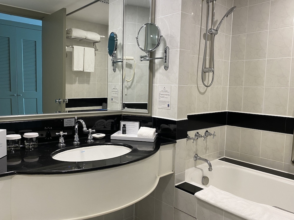 Superior Double Room, City View - Photo 5
