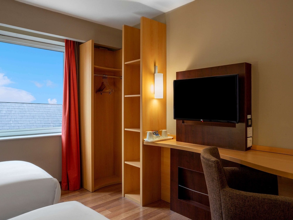 Twin Room, 2 Twin Beds - Photo 7