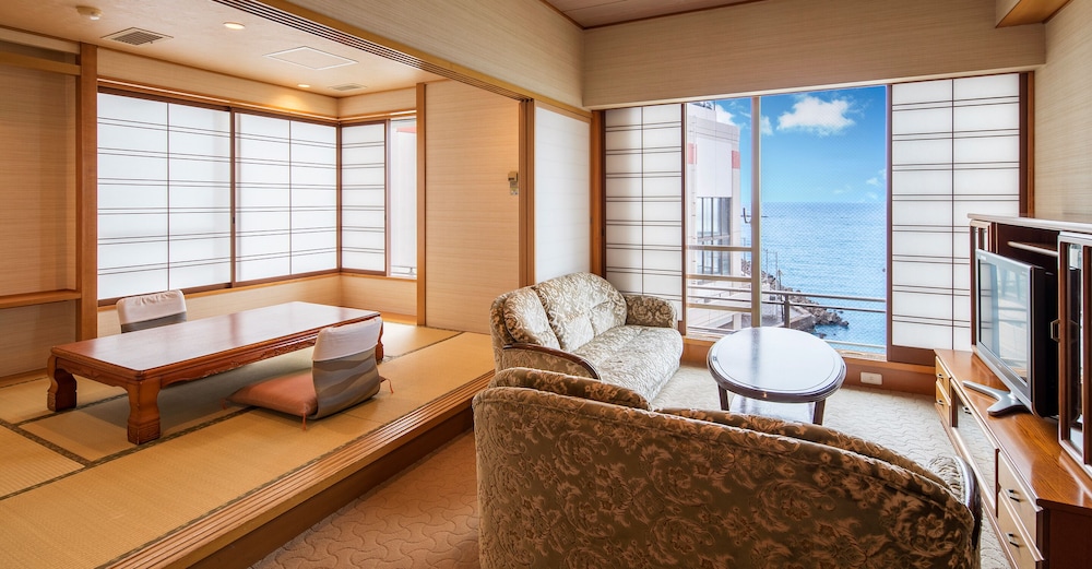 Deluxe Room, Smoking photo 1