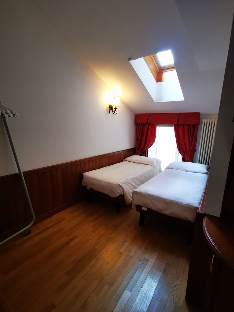 Standard Apartment, 2 Bedrooms photo 2