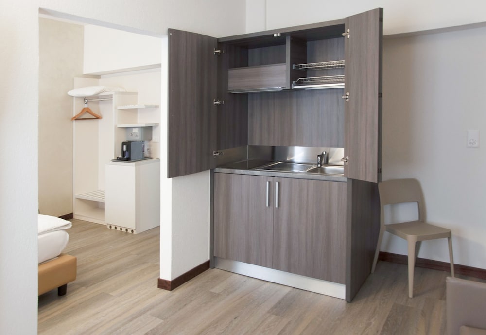 Studio, 2 Bedrooms - Photo 7