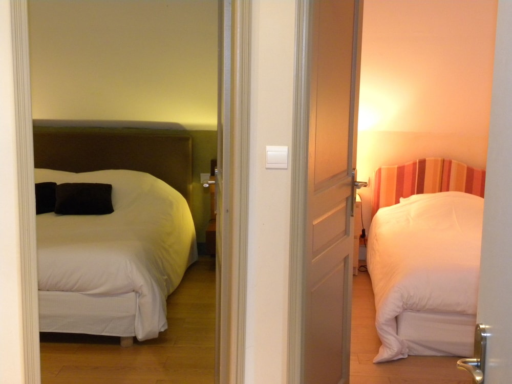 Family Quadruple Room, 2 Bedrooms photo 2