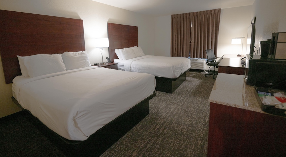 Room, 2 Queen Beds, Non Smoking - Photo 4