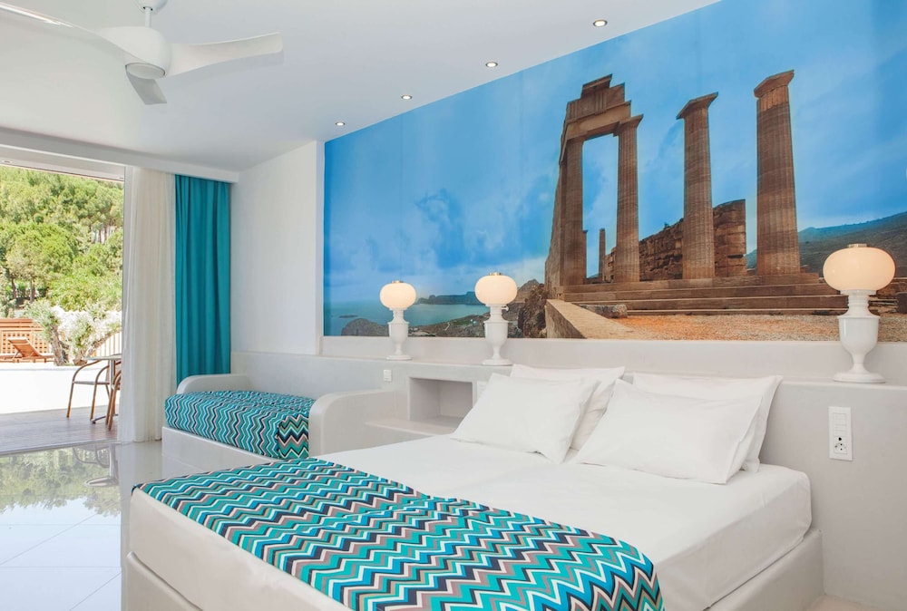 Summer Room, Pool View (Sharing Pool)