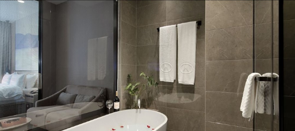Deluxe Twin Room - Photo 2