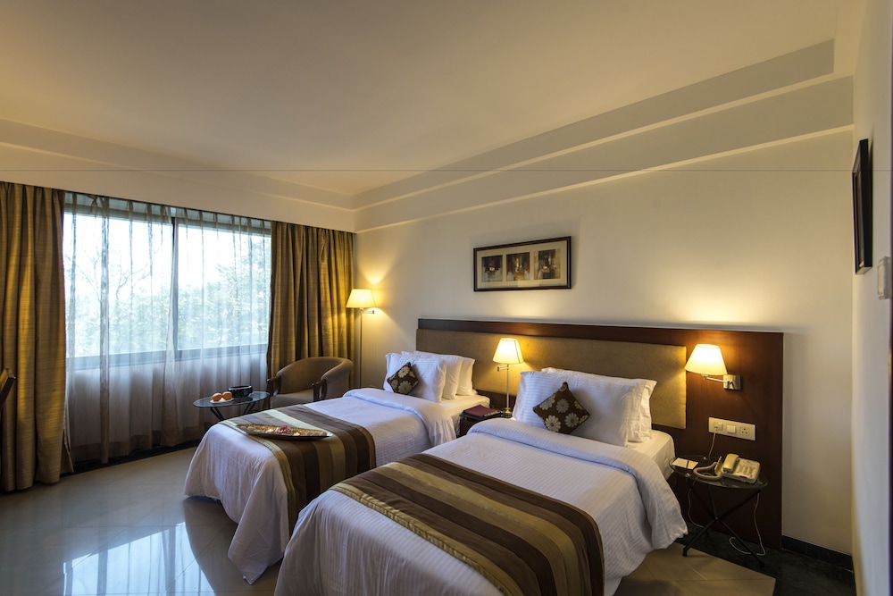 Deluxe Room - Photo 3