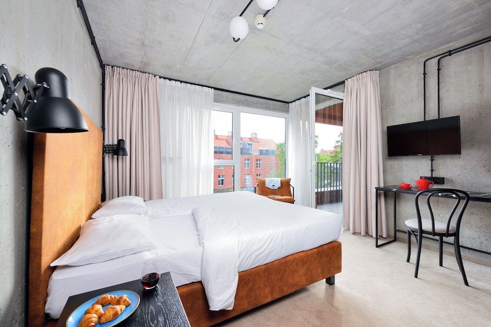 Standard Double or Twin Room (budynek Oficyna)