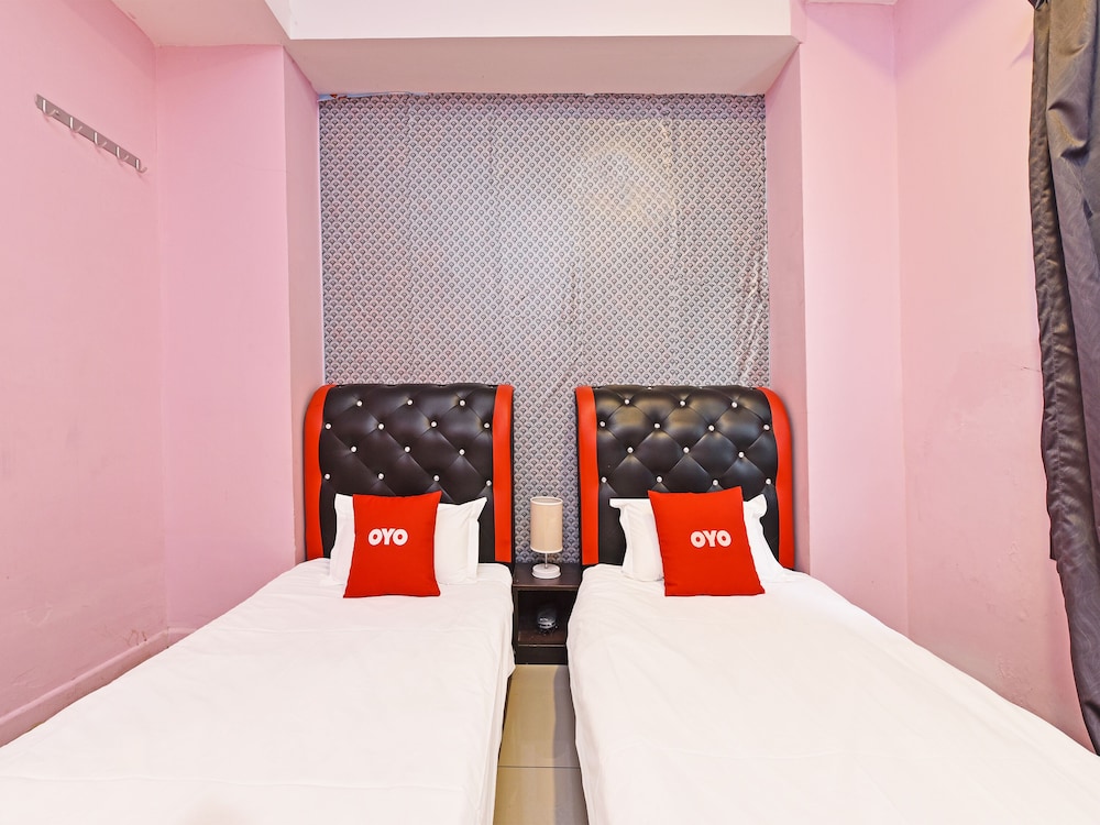 Deluxe Twin Room photo 2