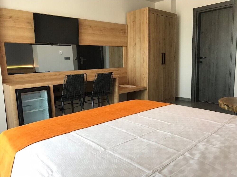 Deluxe Room, 1 Double Bed, Balcony photo 3